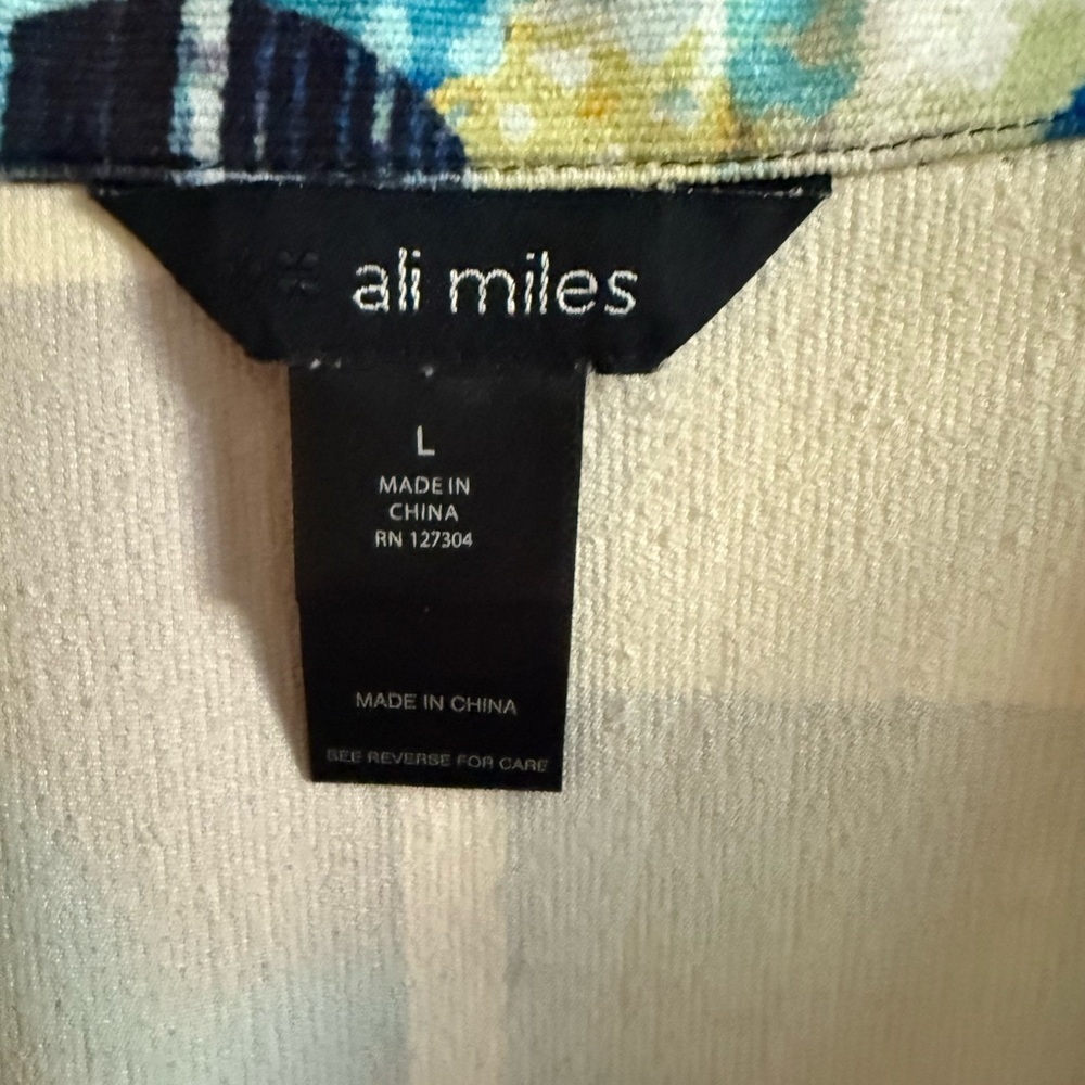 Ali Miles Multicolor Abstract Jacket - Picture 7 of 9